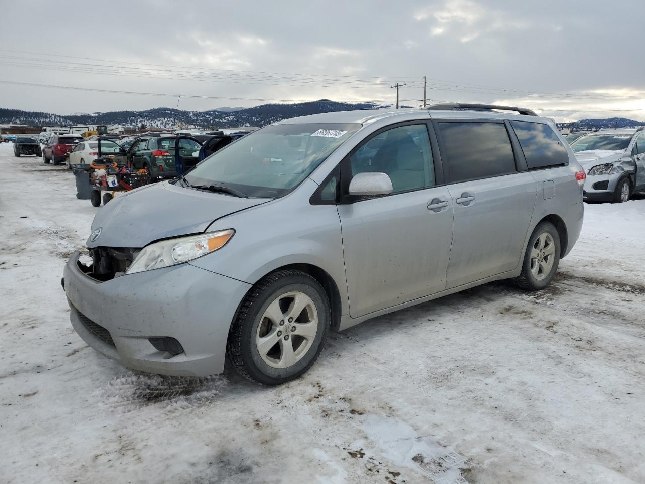 2013 Toyota Sienna - Image 1