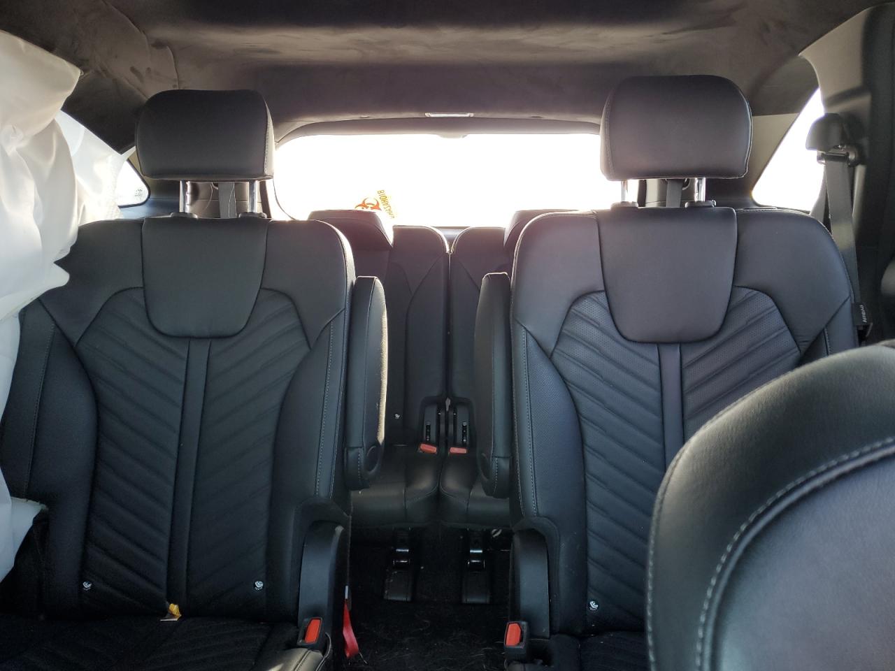 2024 Kia Sorento - Image 10