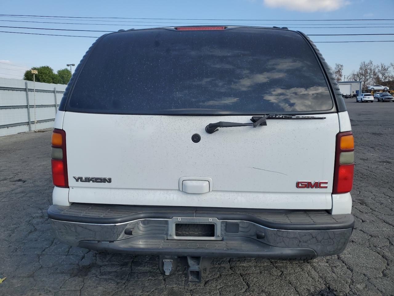 2003 GMC Yukon - Image 6