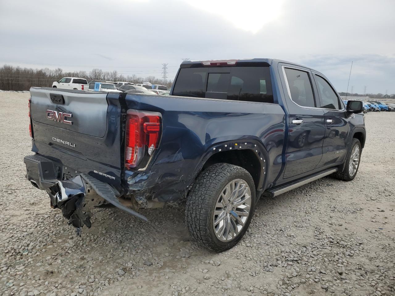 2019 GMC Sierra - Image 3