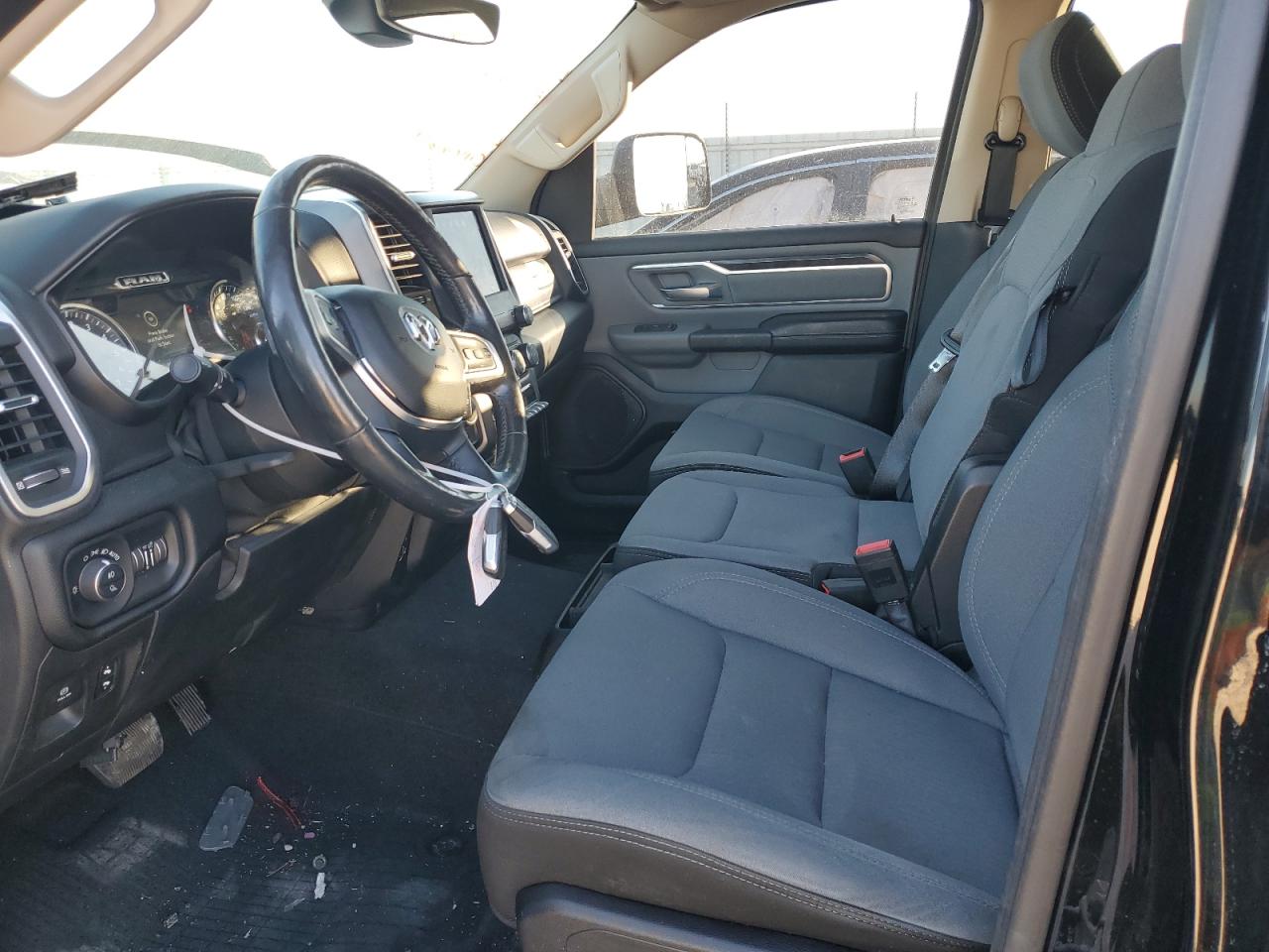 2019 RAM 1500 - Image 7