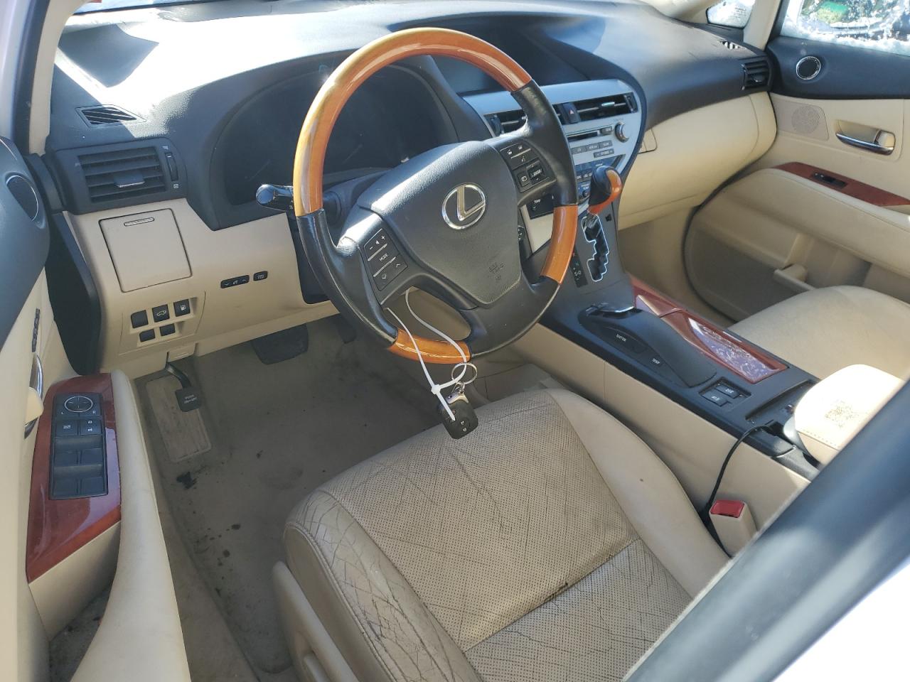 2010 Lexus RX - Image 8