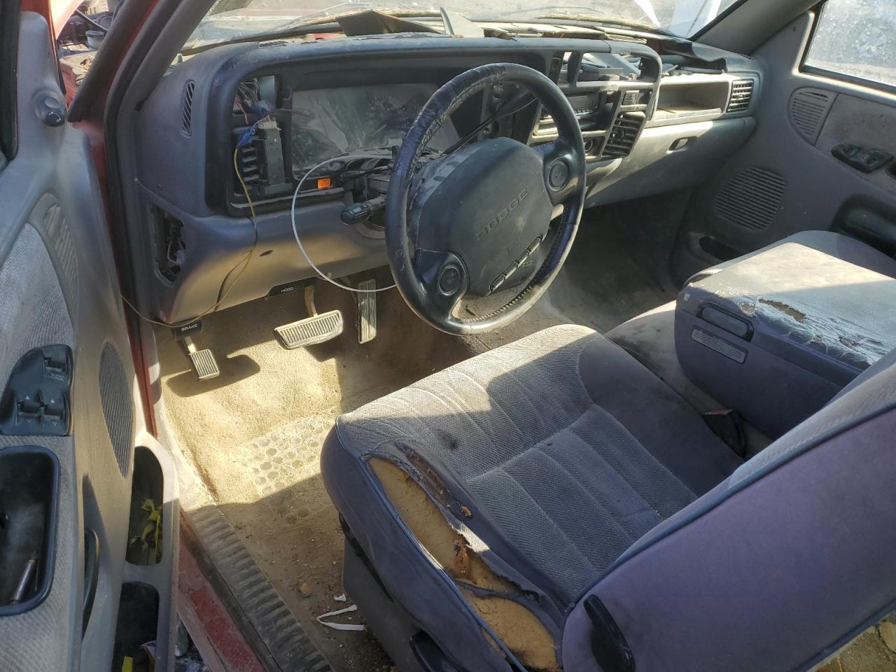 1996 Dodge RAM - Image 8