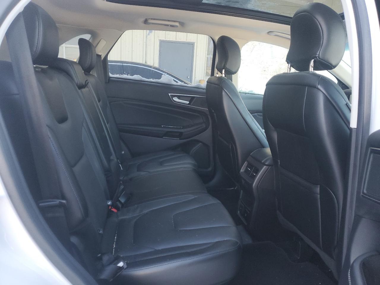 2018 Ford Edge - Image 11
