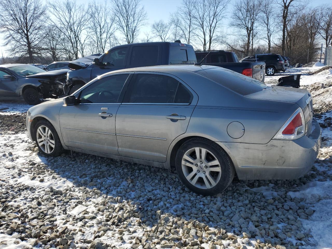 2009 Ford Fusion - Image 2