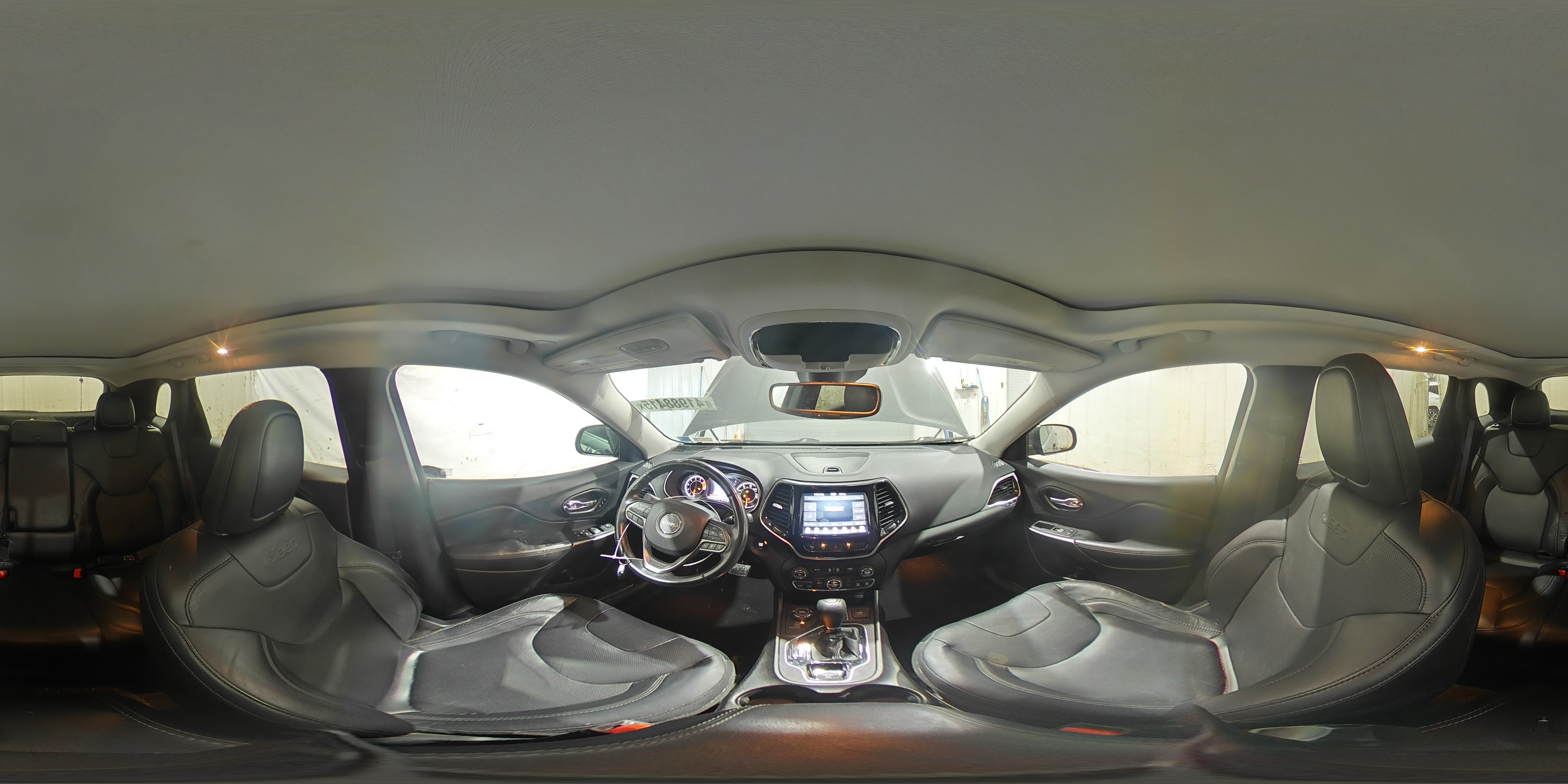 2021 Jeep Grand Cherokee - Image 16