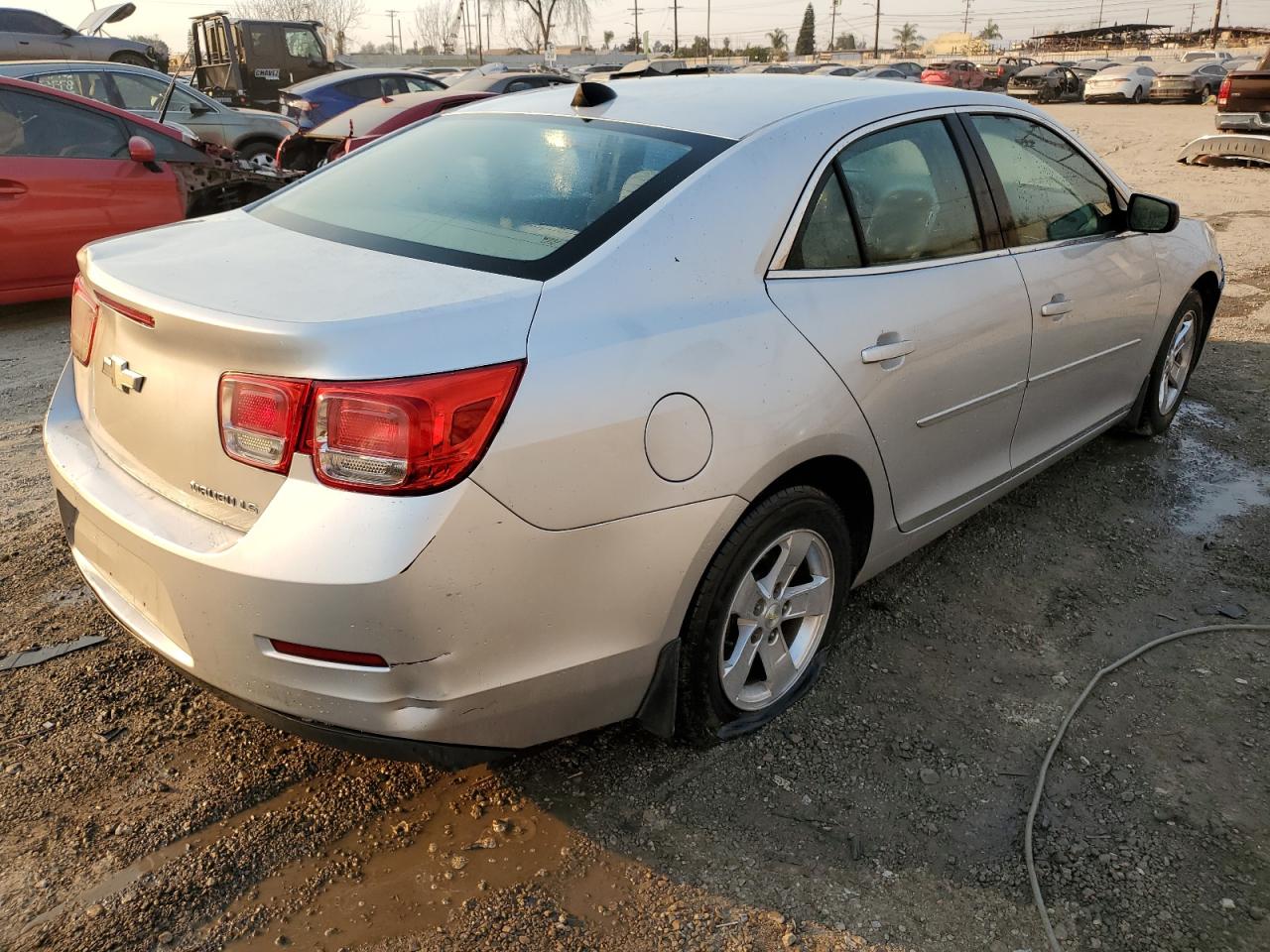 VIN 1G11B5SL4EF166716 2014 CHEVROLET MALIBU no.3