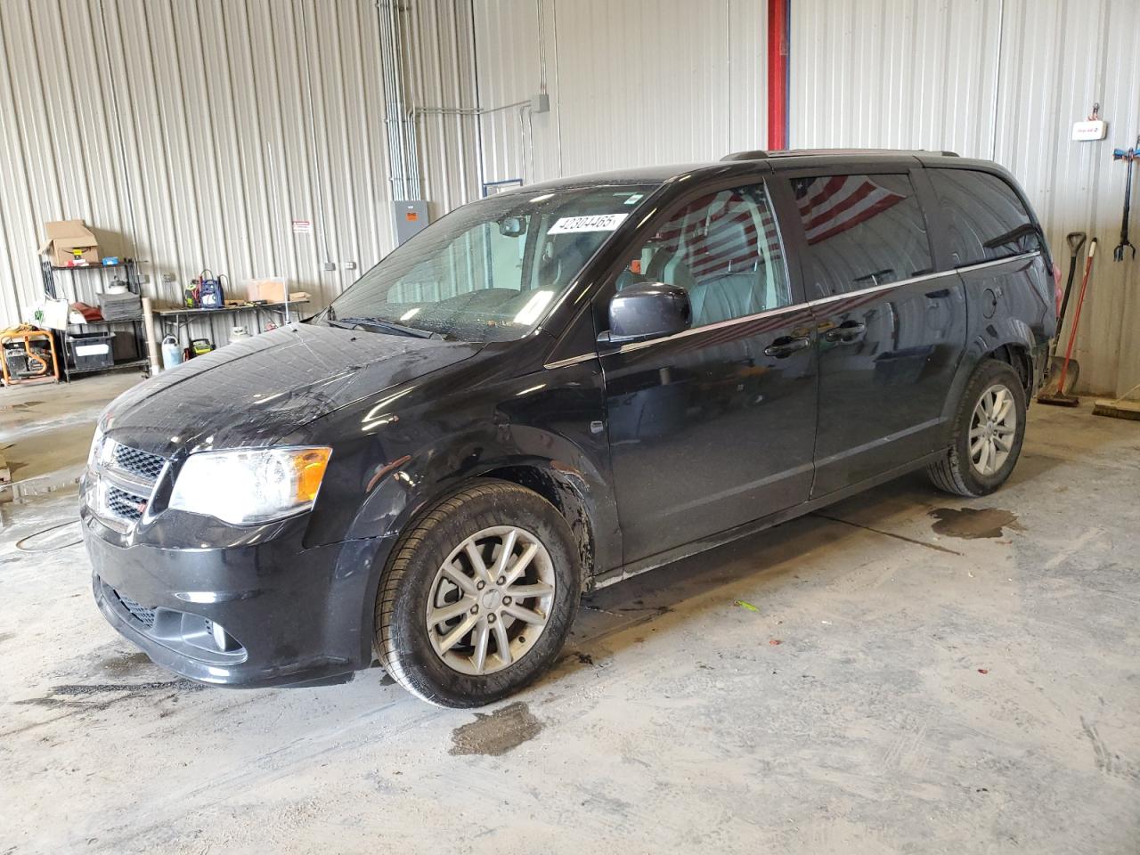 2018 Dodge Caravan - Image 1