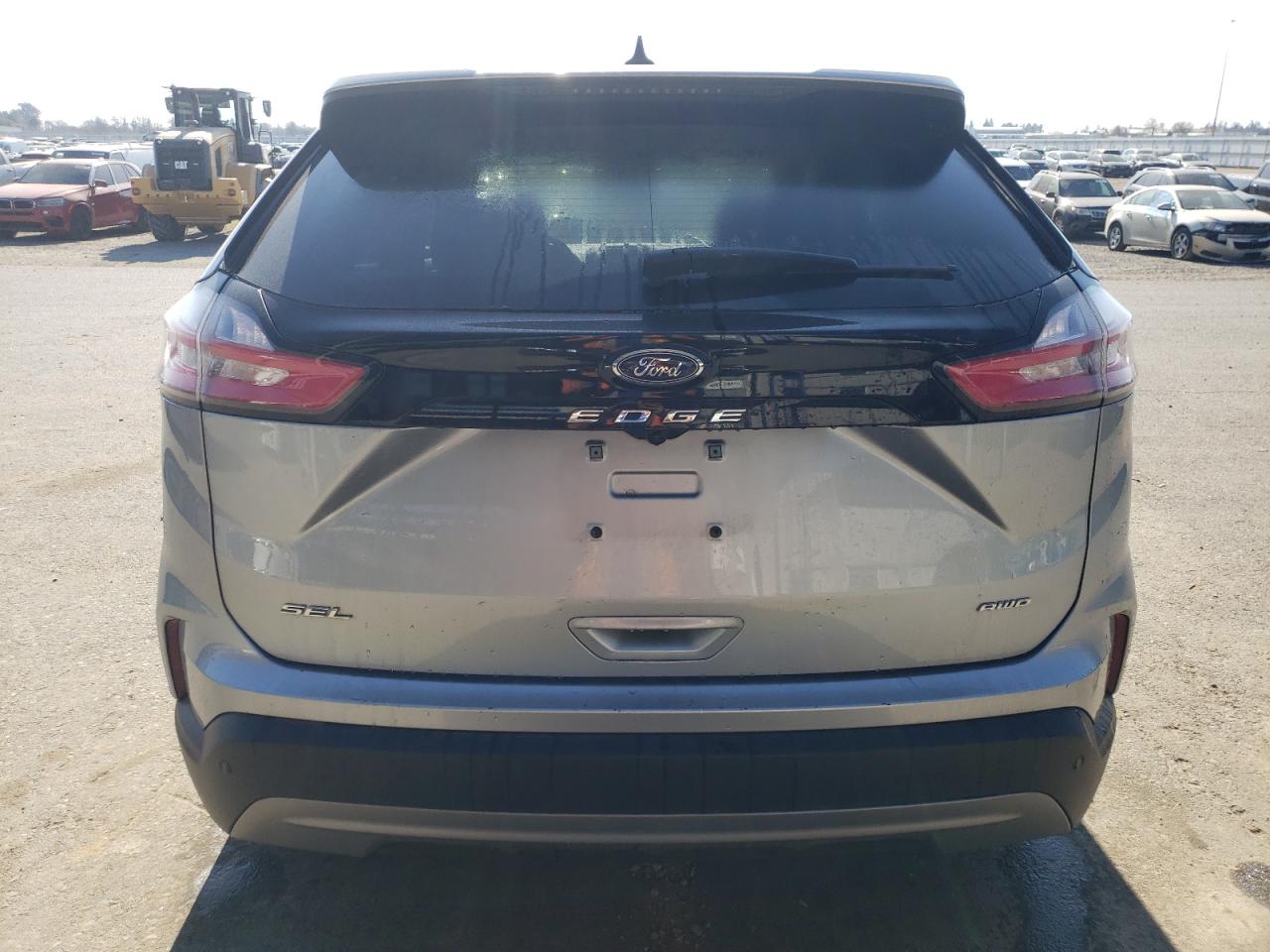 2023 Ford Edge - Image 6