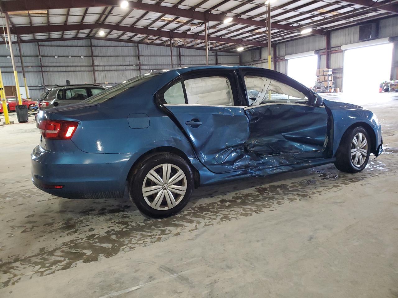 2017 Volkswagen Jetta - Image 3