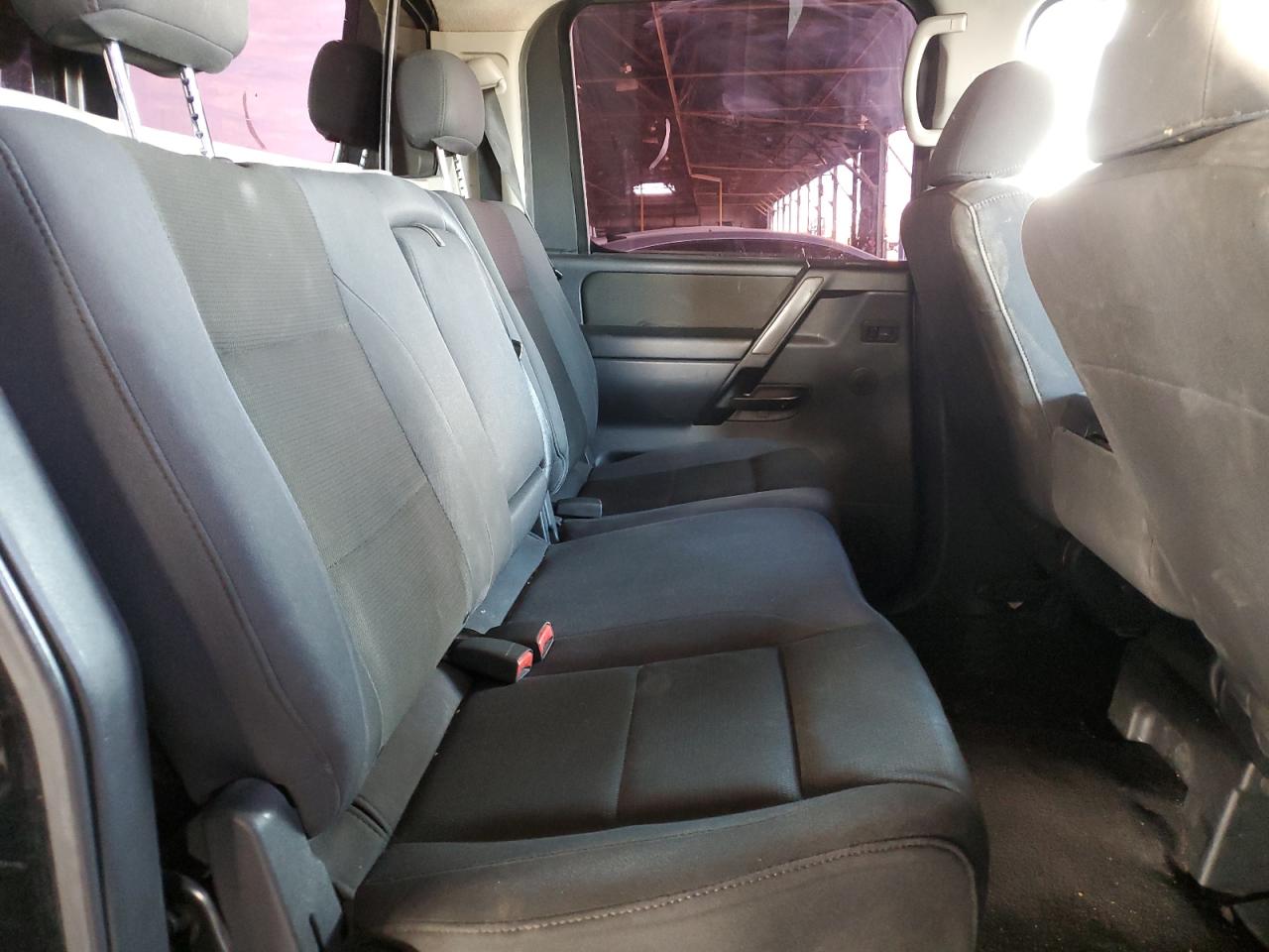 2008 Nissan Titan - Image 10