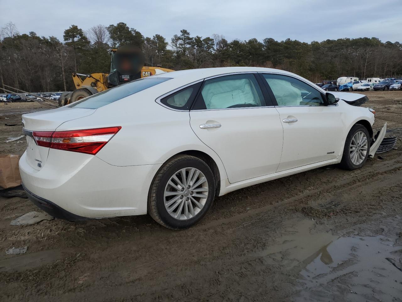 2014 Toyota Avalon - Image 3