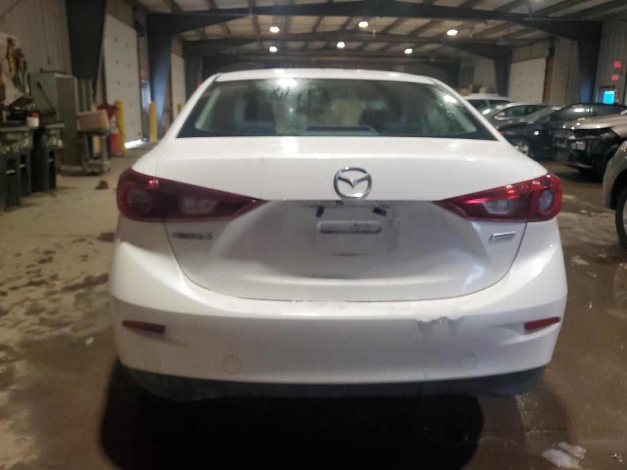 2016 Mazda 3 - Image 6