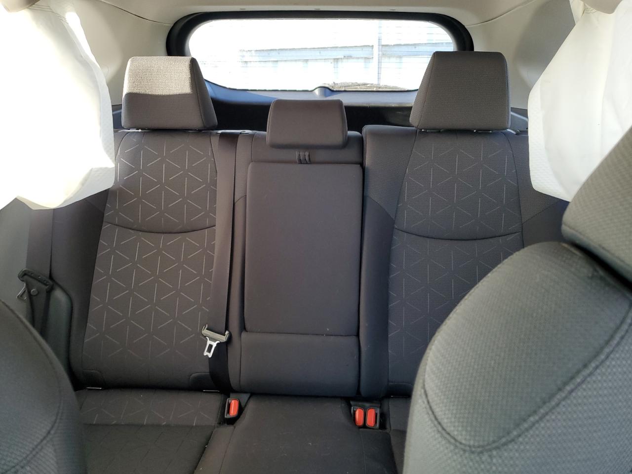 2022 Toyota RAV 4 - Image 10