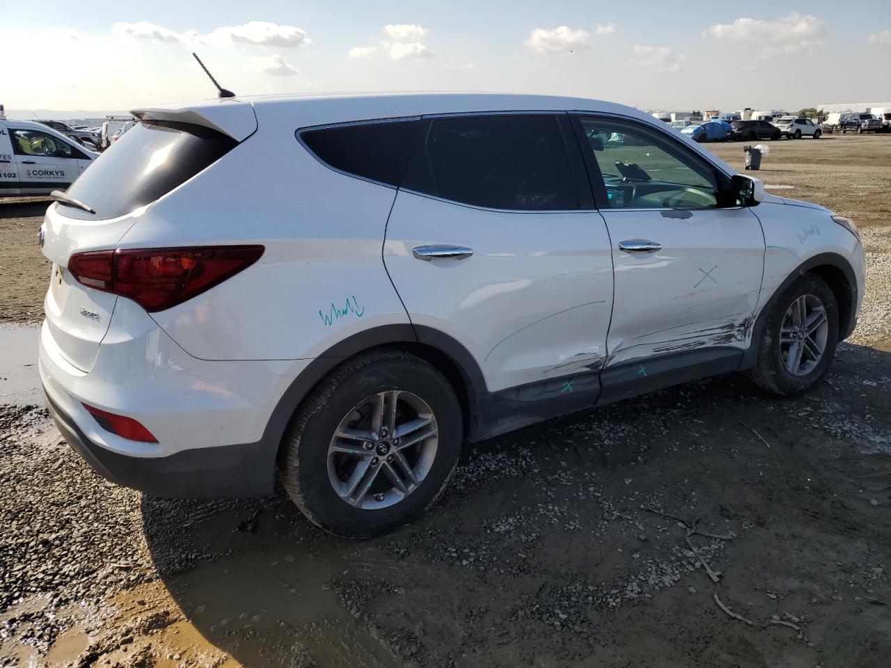 2018 Hyundai Santa Fe - Image 3