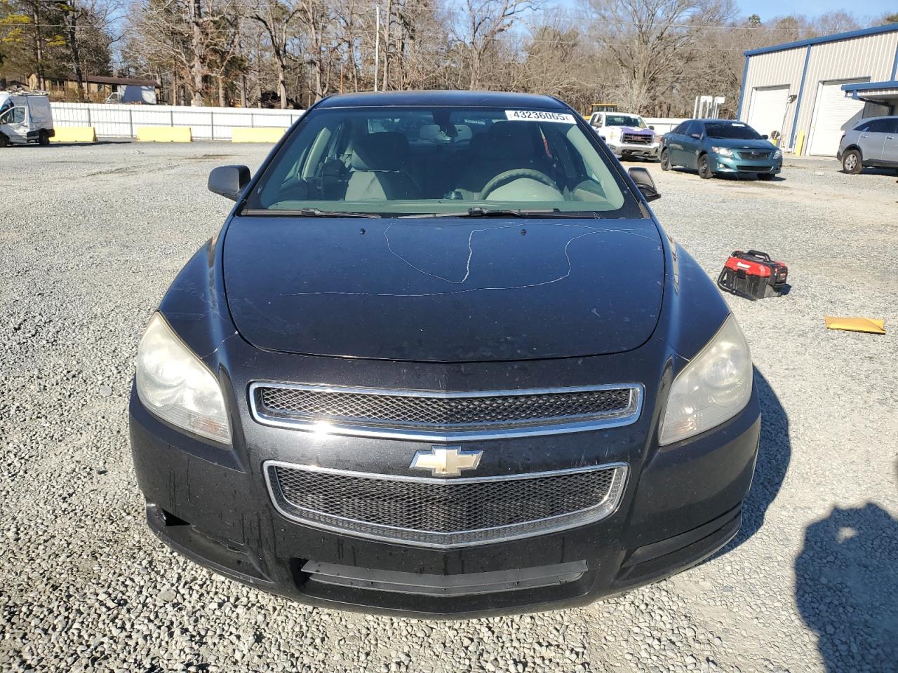 2010 Chevrolet Malibu - Image 5