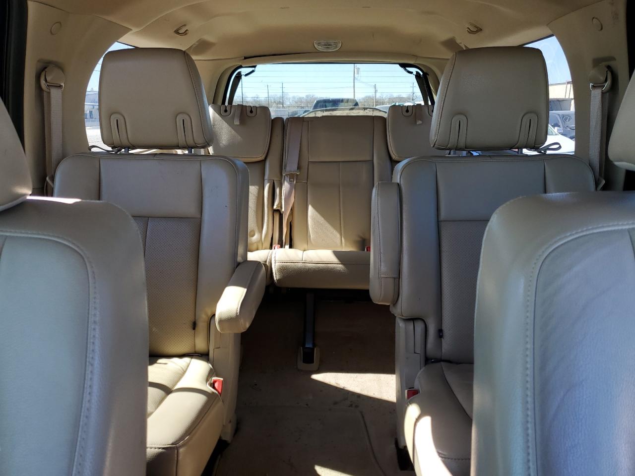 2013 Ford Expedition - Image 10