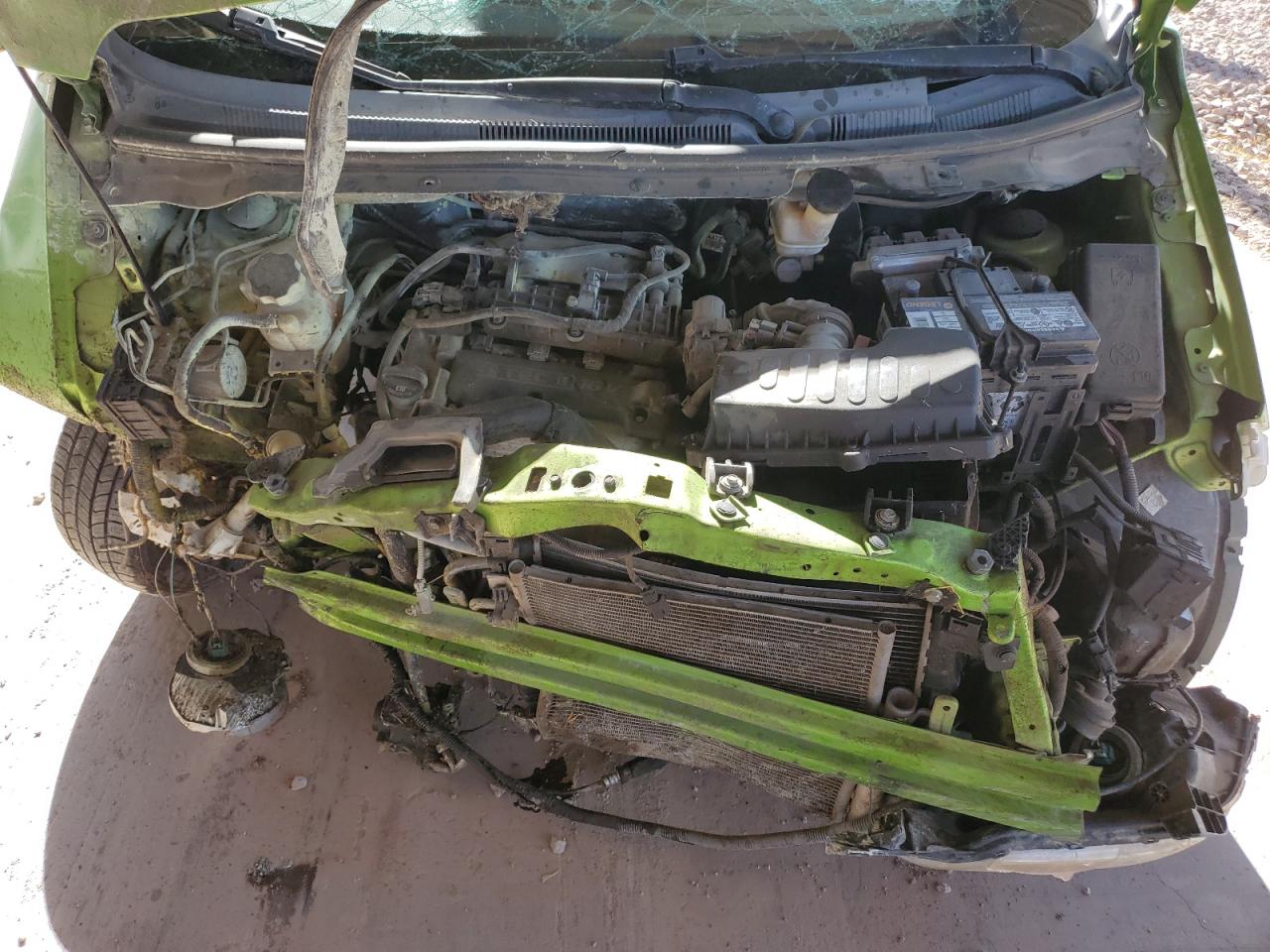2014 Chevrolet Spark - Image 12