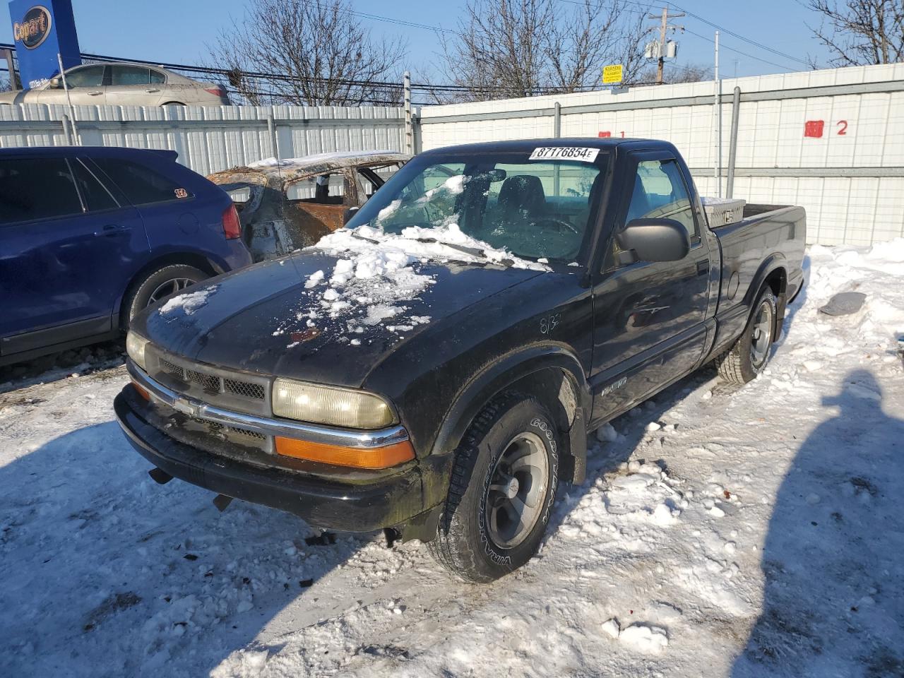 2003 Chevrolet S-10 Pickup - Image 1