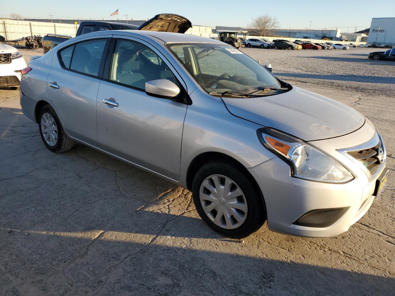 2019 Nissan Versa - Image 4