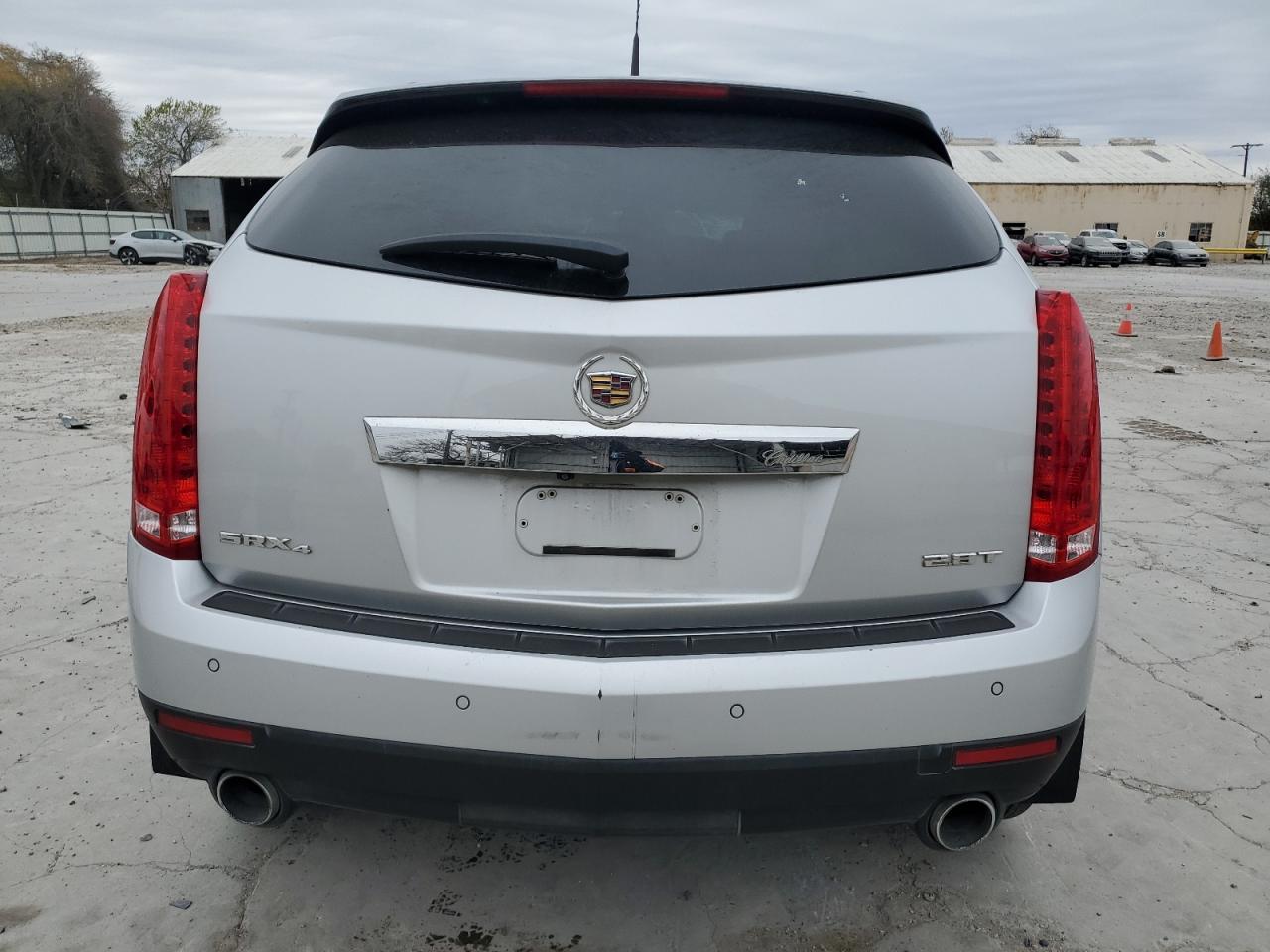 2010 Cadillac SRX - Image 6