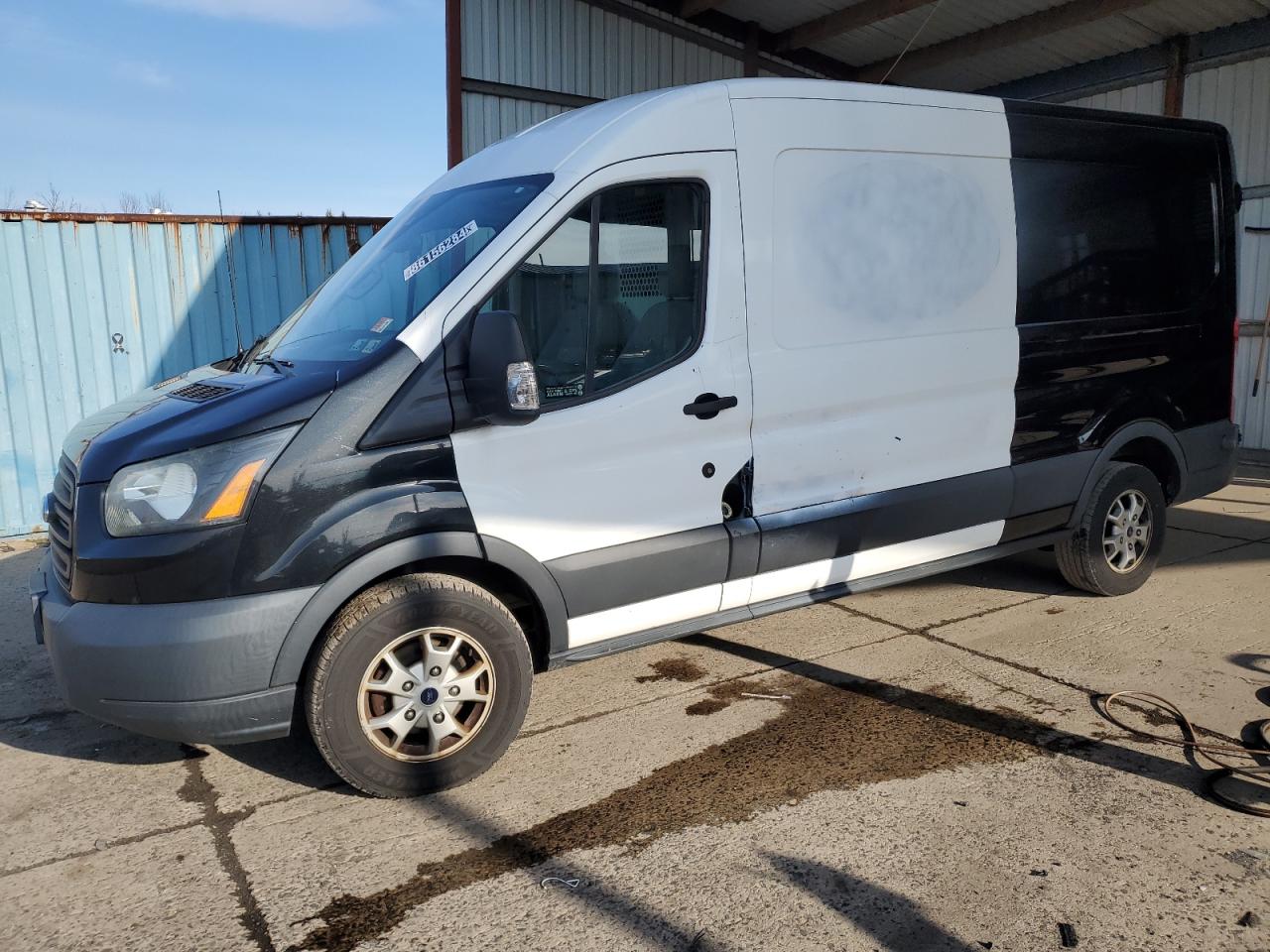 VIN 1FTYR2CM4FKB28225 2015 FORD TRANSIT no.1