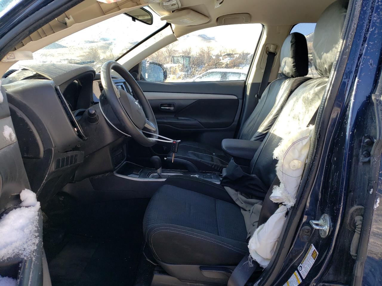 2018 Mitsubishi Outlander - Image 7