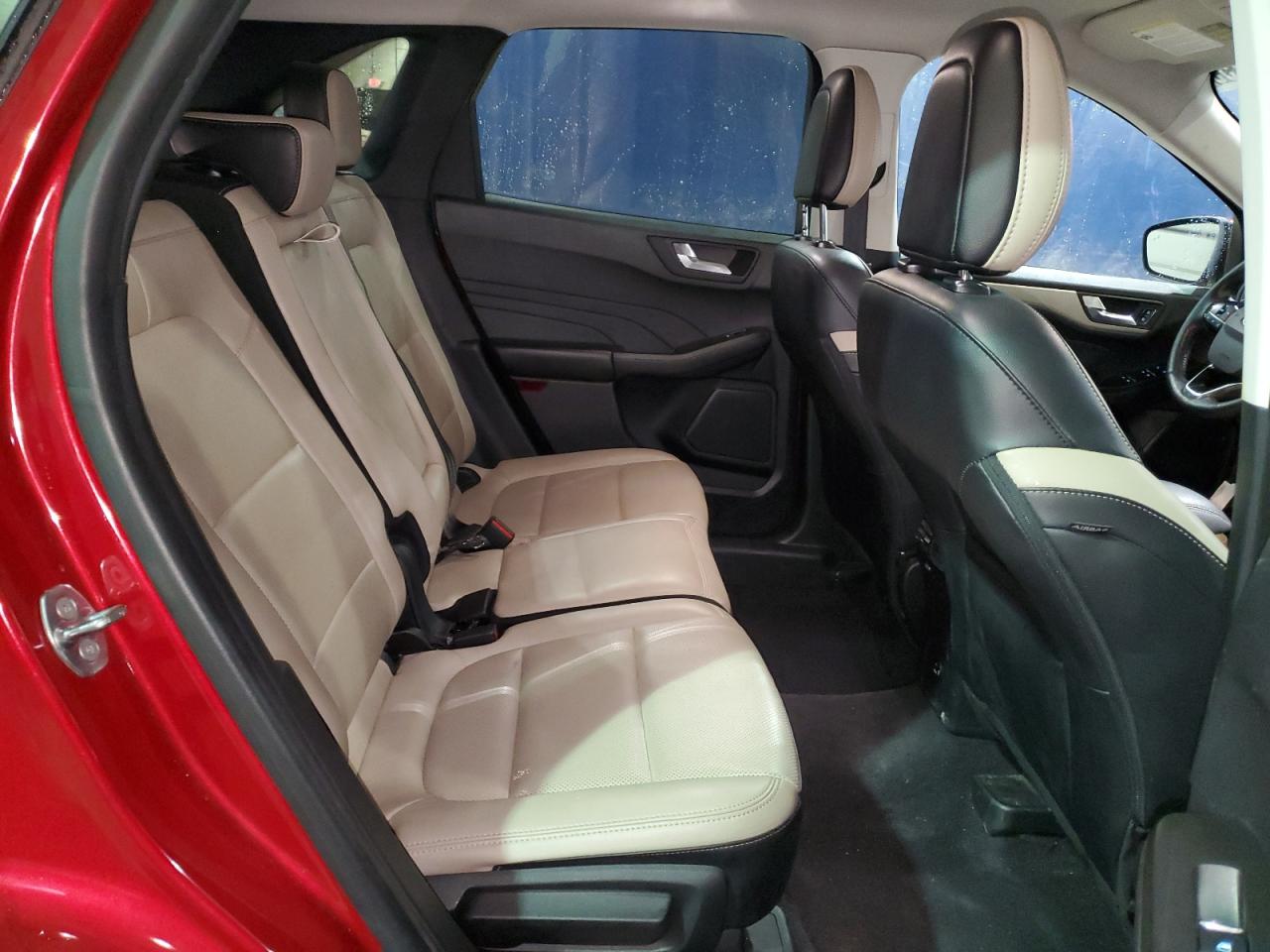 2021 Ford Escape - Image 11