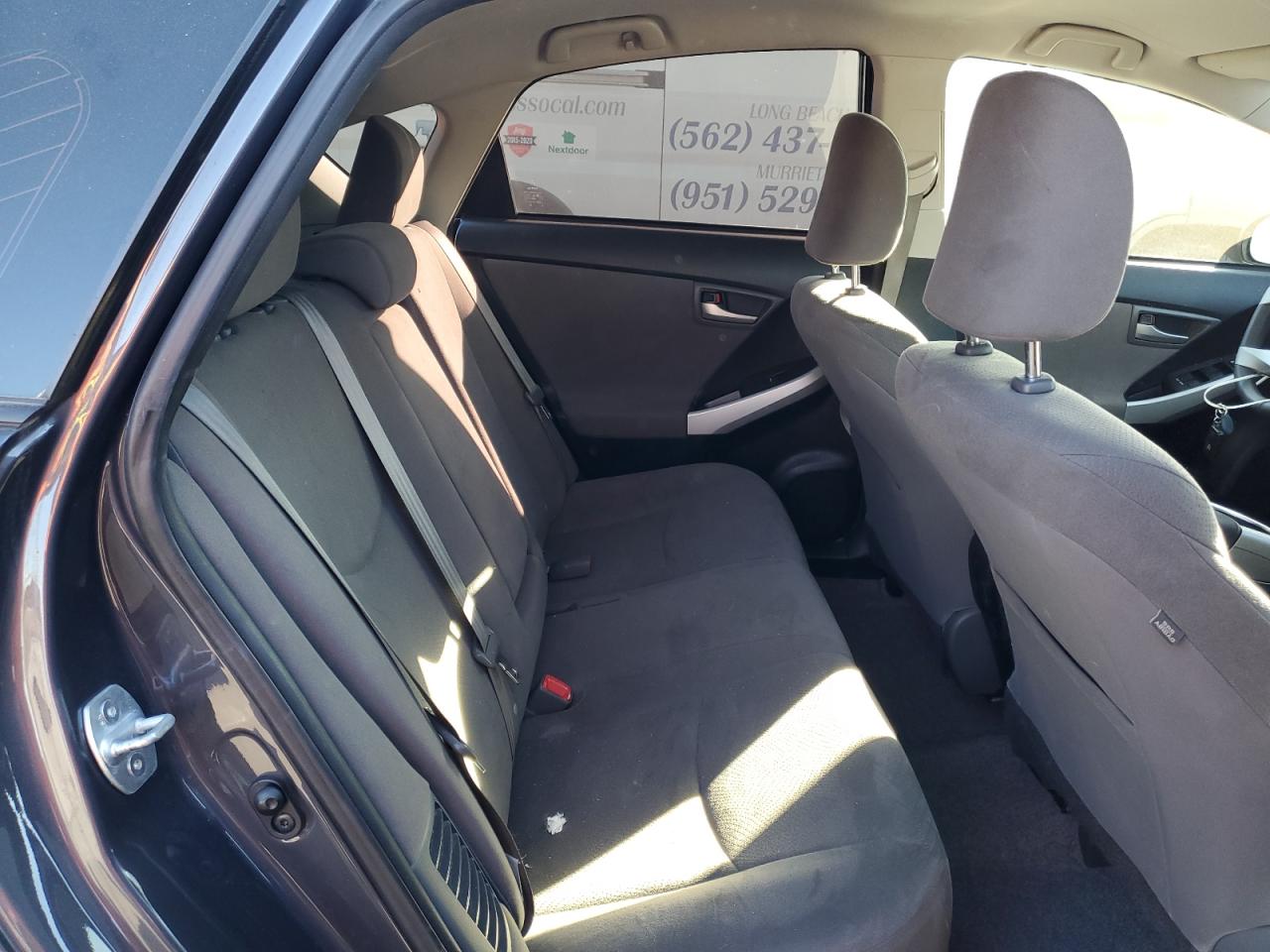 2015 Toyota Prius - Image 10