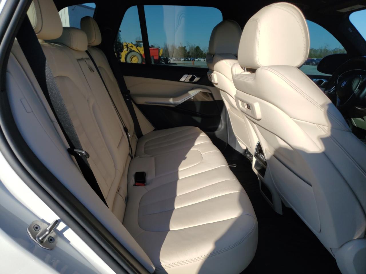 2022 BMW X5 - Image 11