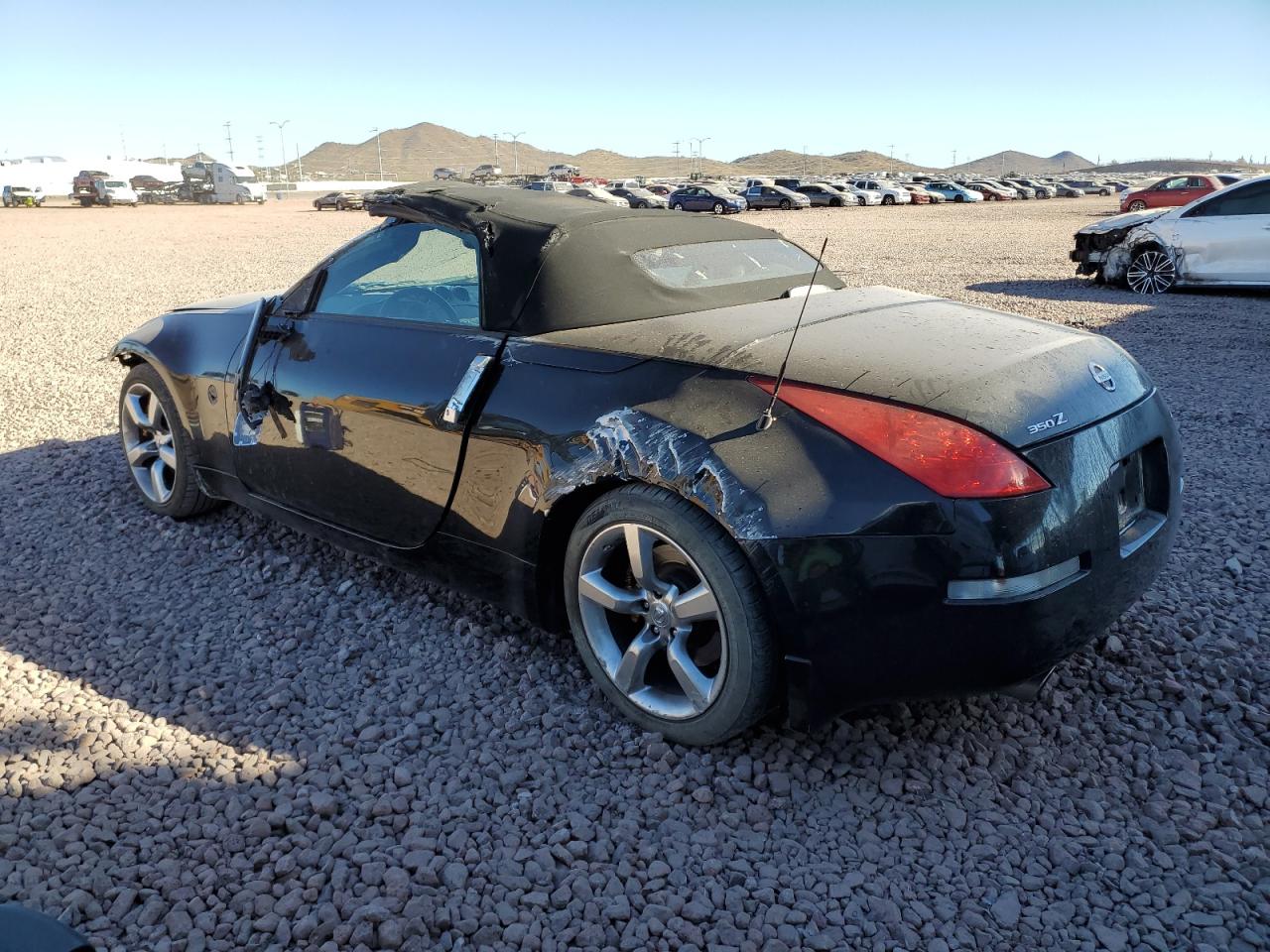 2006 Nissan 350Z - Image 2