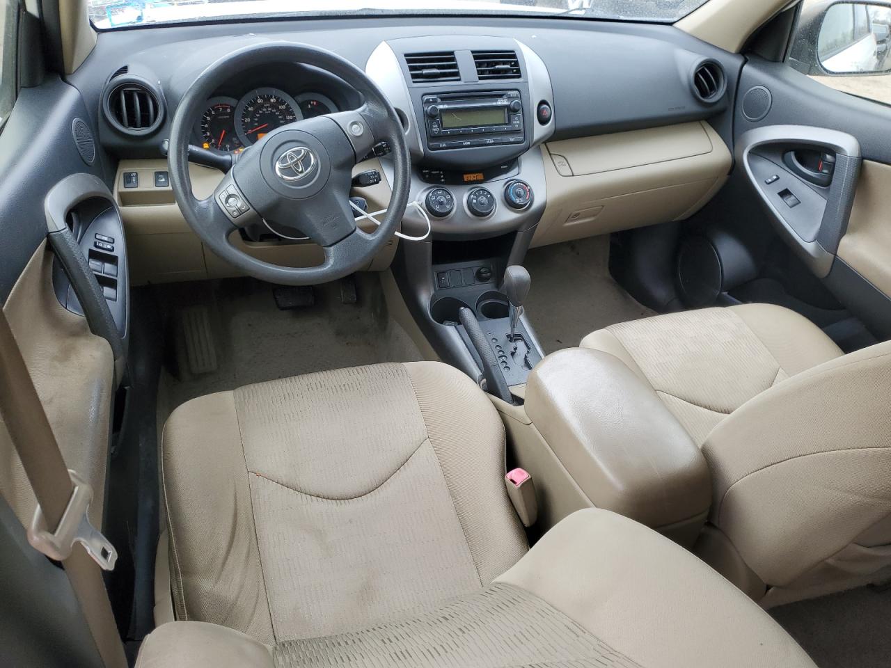 2012 Toyota RAV 4 - Image 8