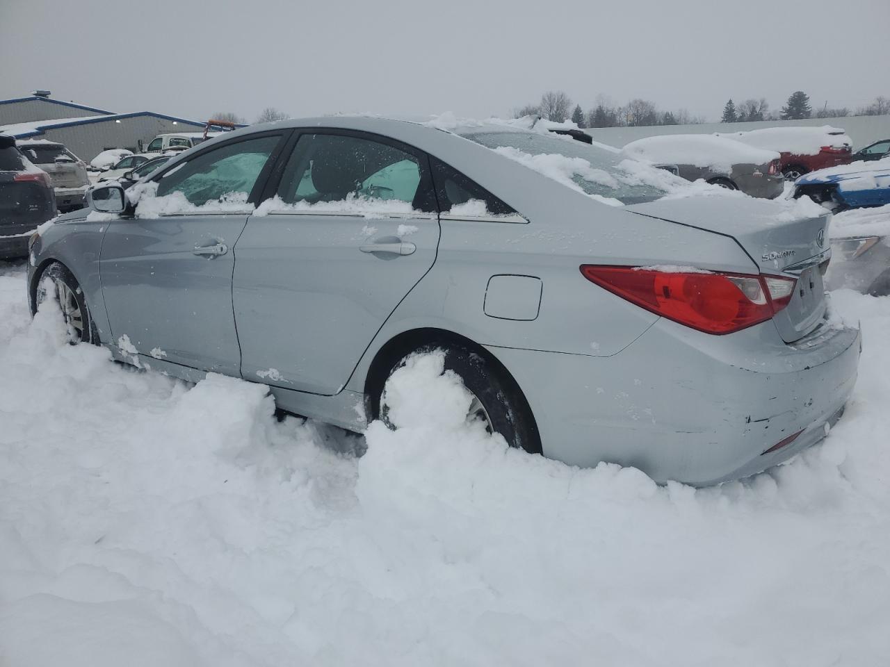 2011 Hyundai Sonata - Image 2