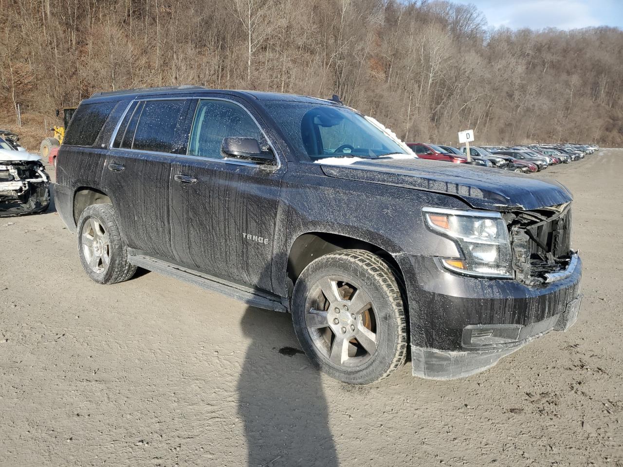 VIN 1GNSKBKC4HR394431 2017 CHEVROLET TAHOE no.4