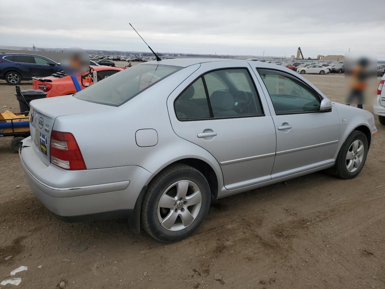 2005 Volkswagen Jetta - Image 3
