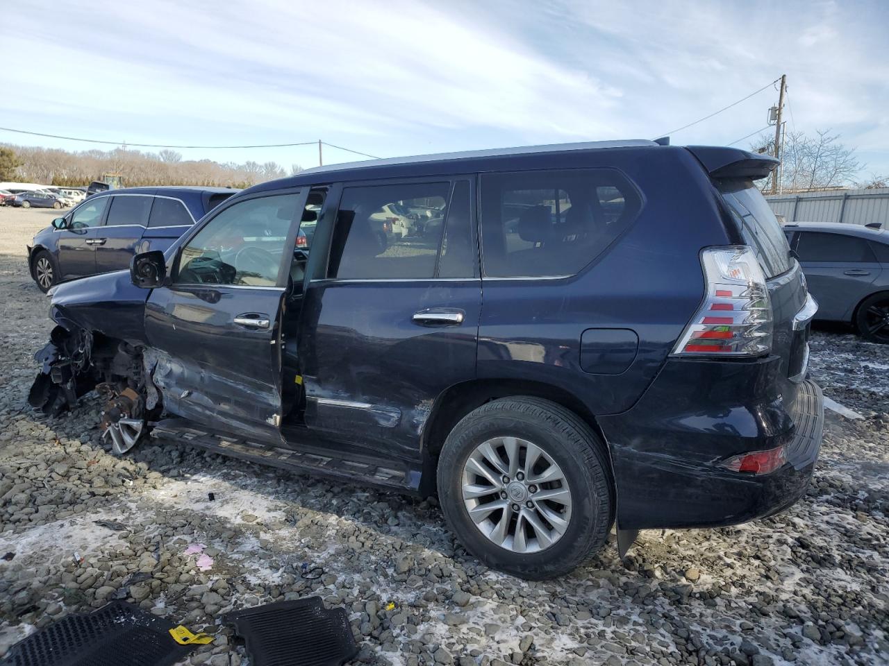 2018 Lexus GX - Image 2