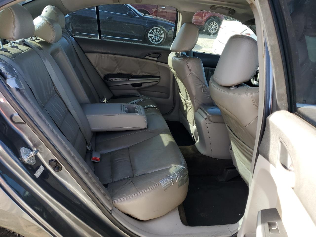 2009 Honda Accord - Image 10