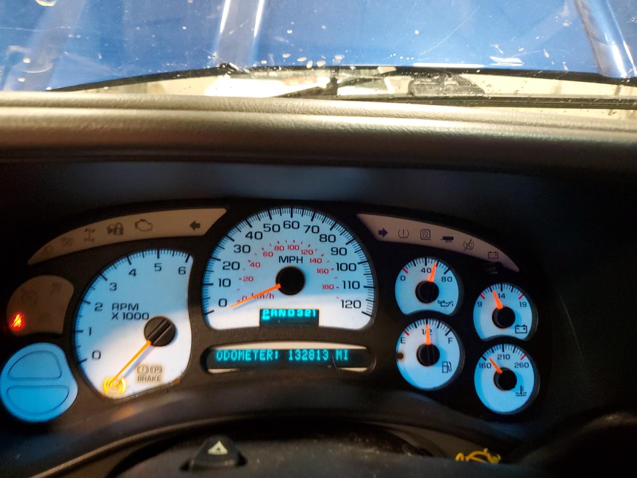 2003 Chevrolet Avalanche - Image 9