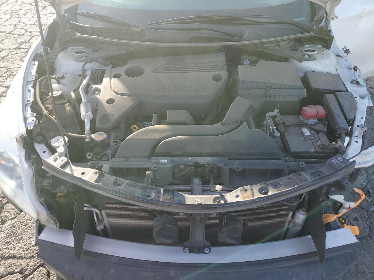 2015 Nissan Altima - Image 11