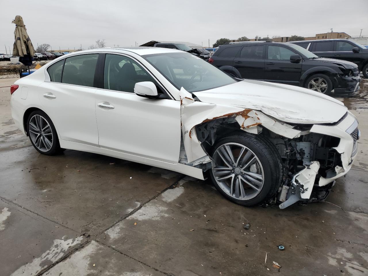 2015 Infiniti Q50 - Image 4