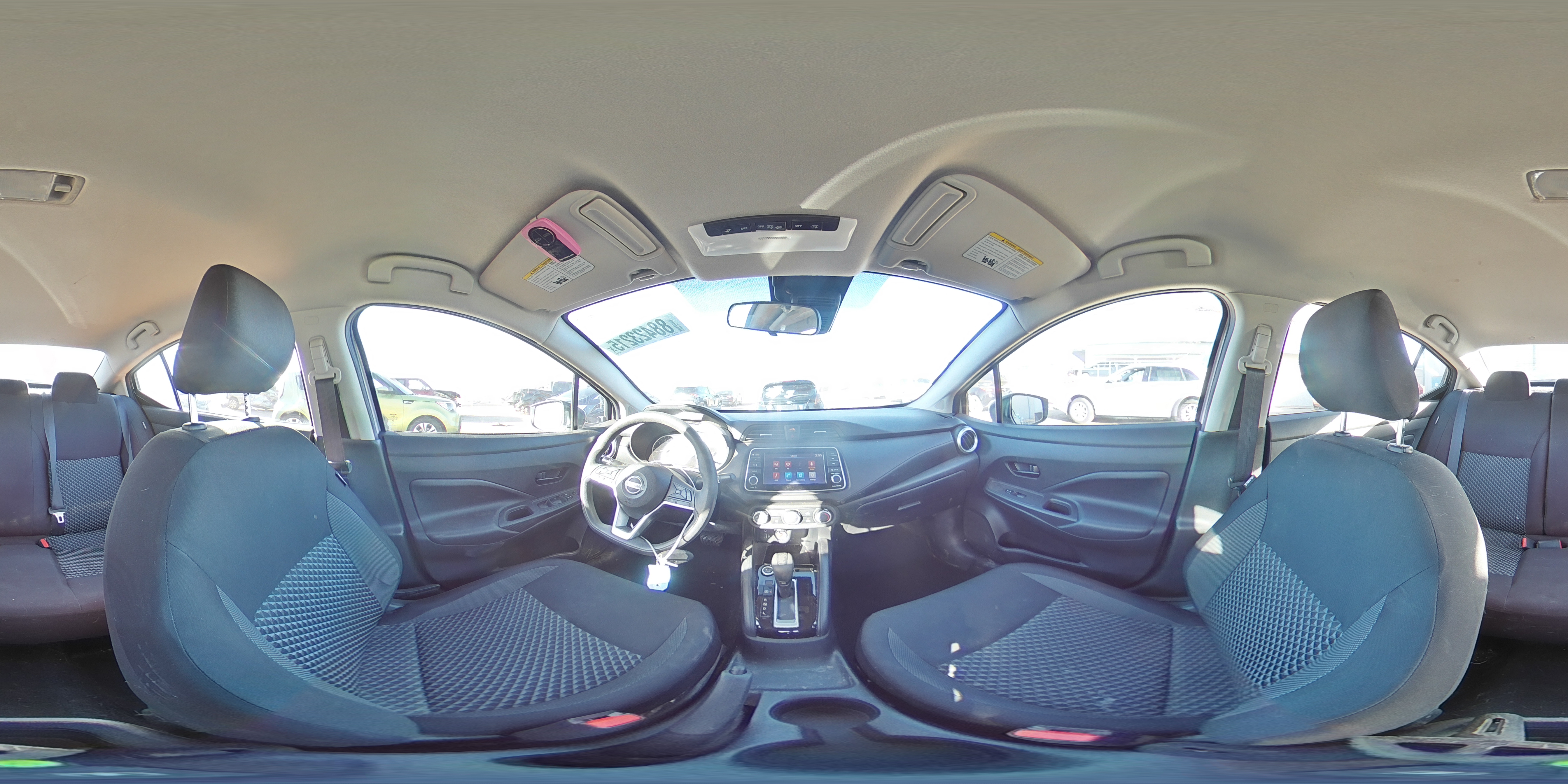 2020 Nissan Versa - Image 15
