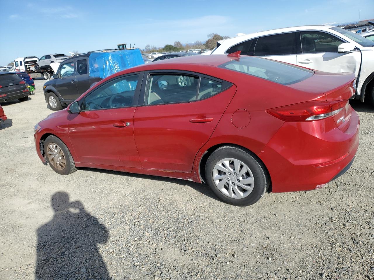 5NPD74LF6HH096414 2017 HYUNDAI ELANTRA - Image 2