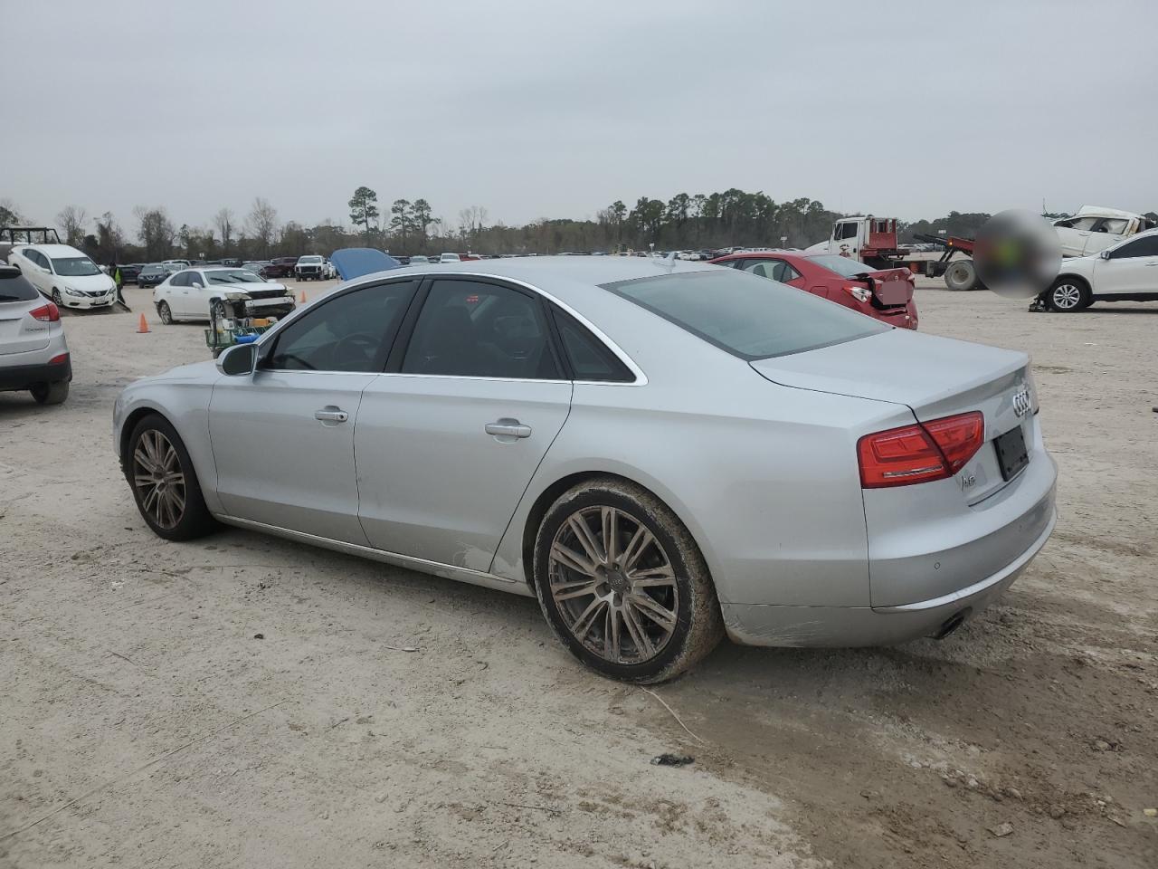 VIN WAUAGAFD6DN006892 2013 AUDI A8 no.2