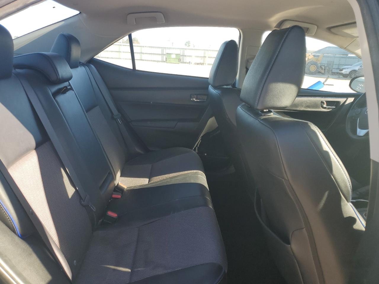 2017 Toyota Corolla - Image 10