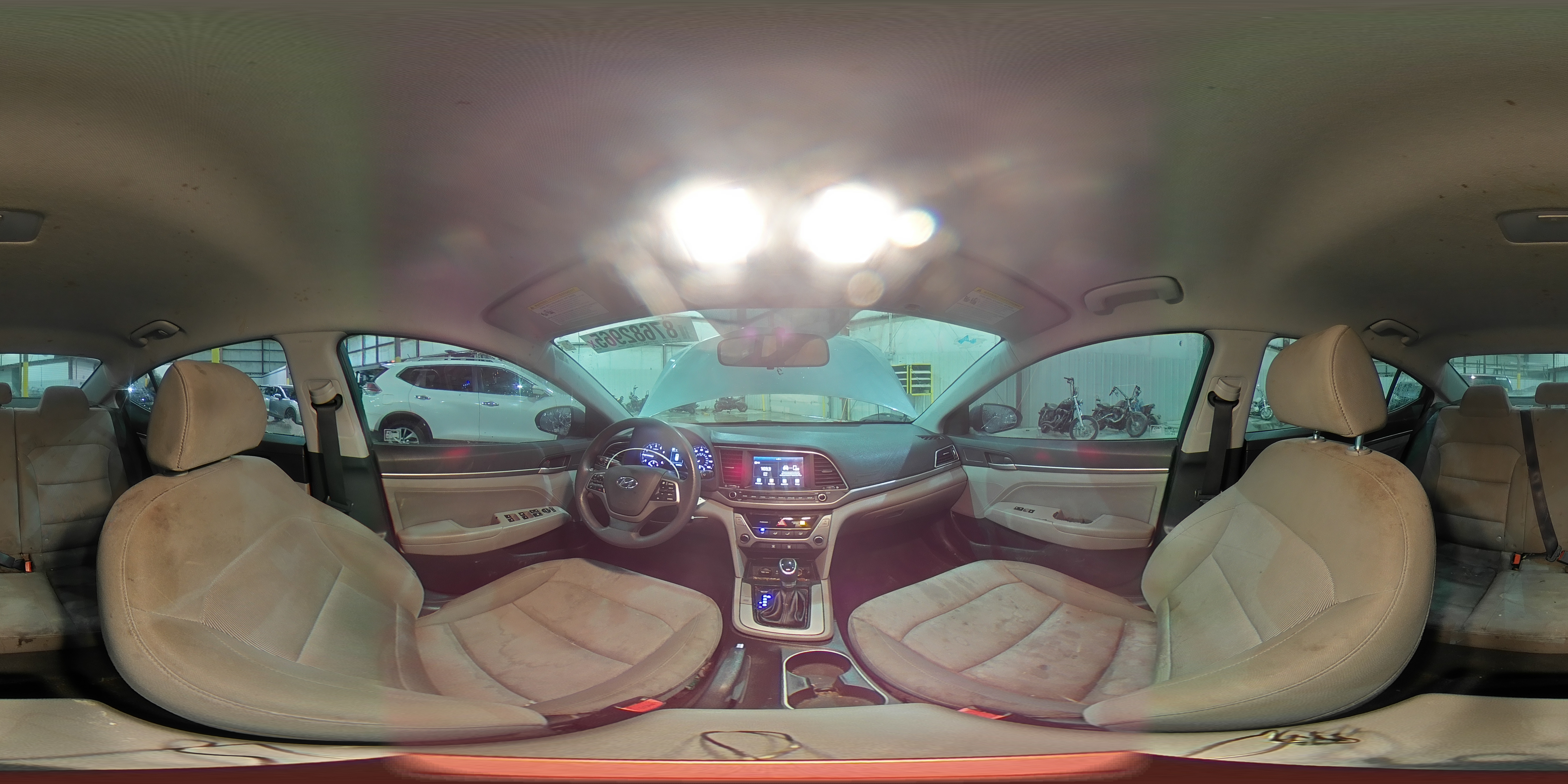 2018 Hyundai Elantra - Image 15