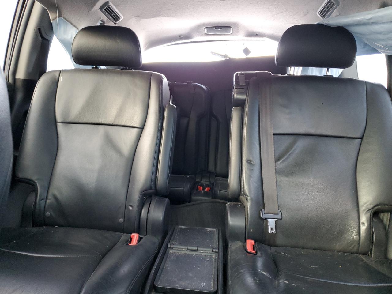 2011 Toyota Highlander - Image 10