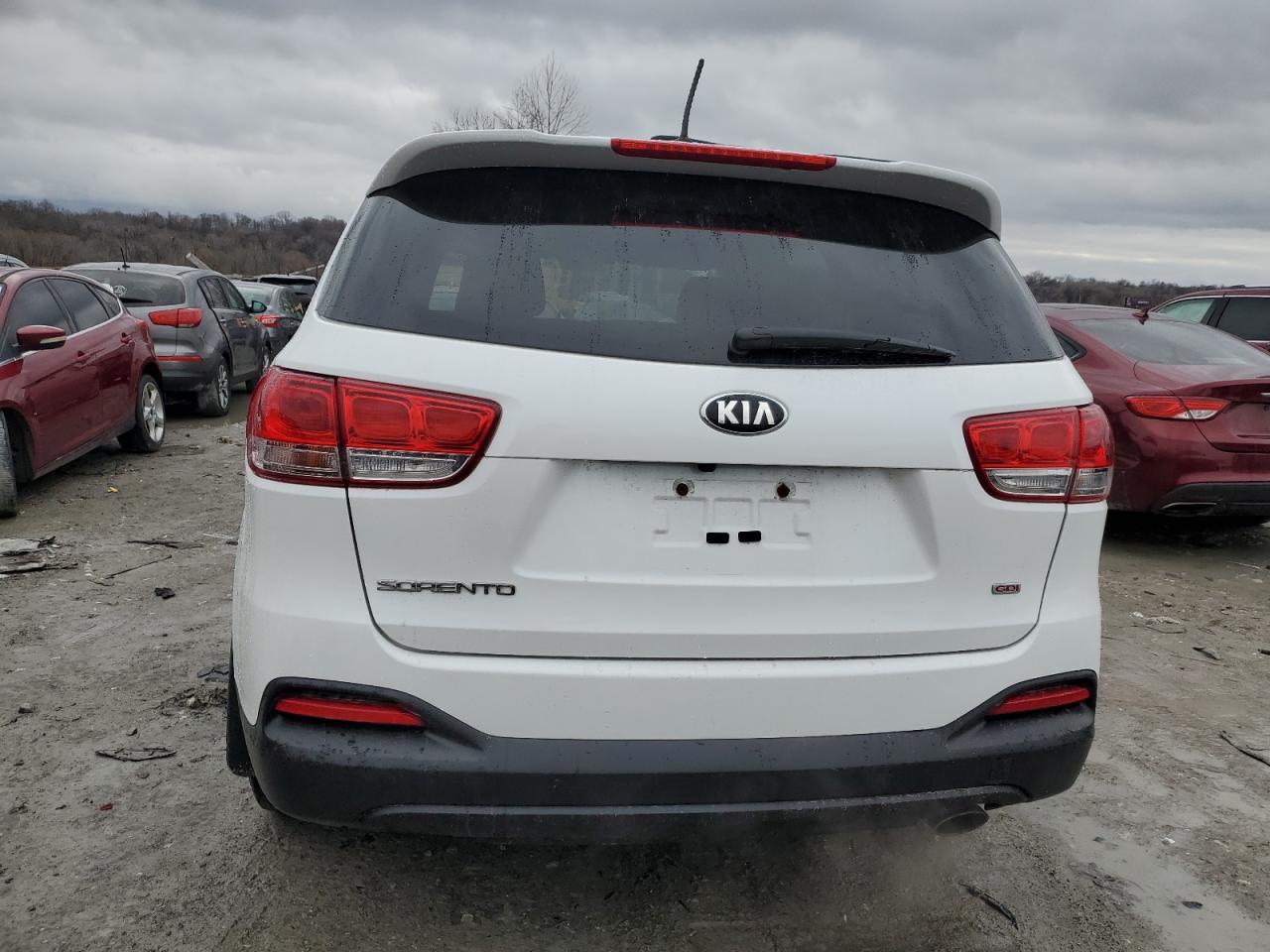 2016 Kia Sorento - Image 6