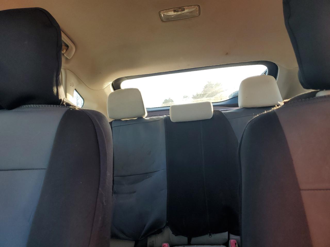 2010 Toyota Prius - Image 10