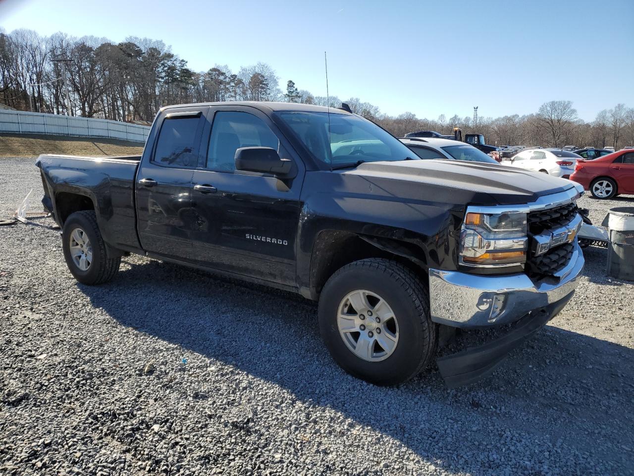 2016 Chevrolet Silverado - Image 4