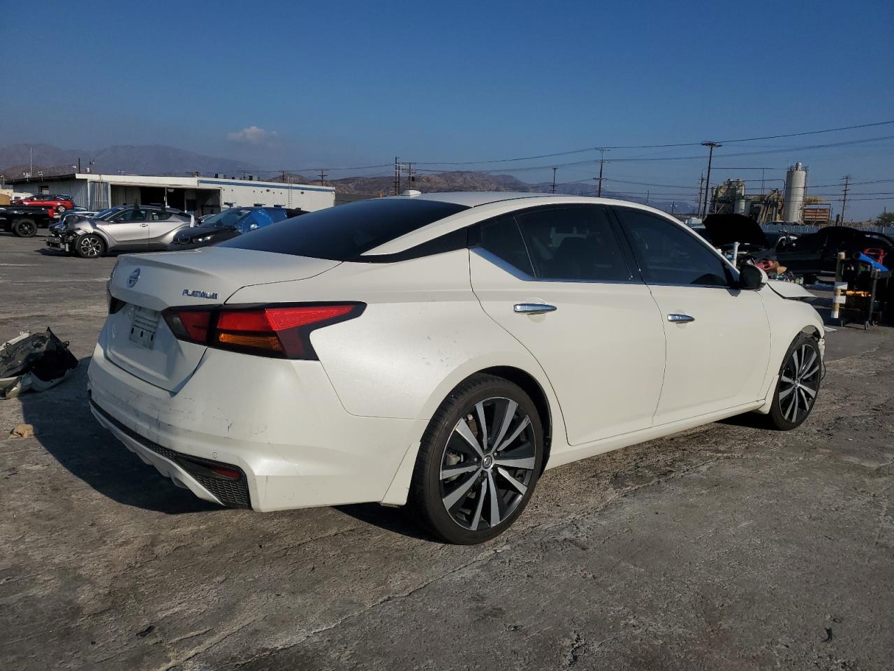 2019 Nissan Altima - Image 3